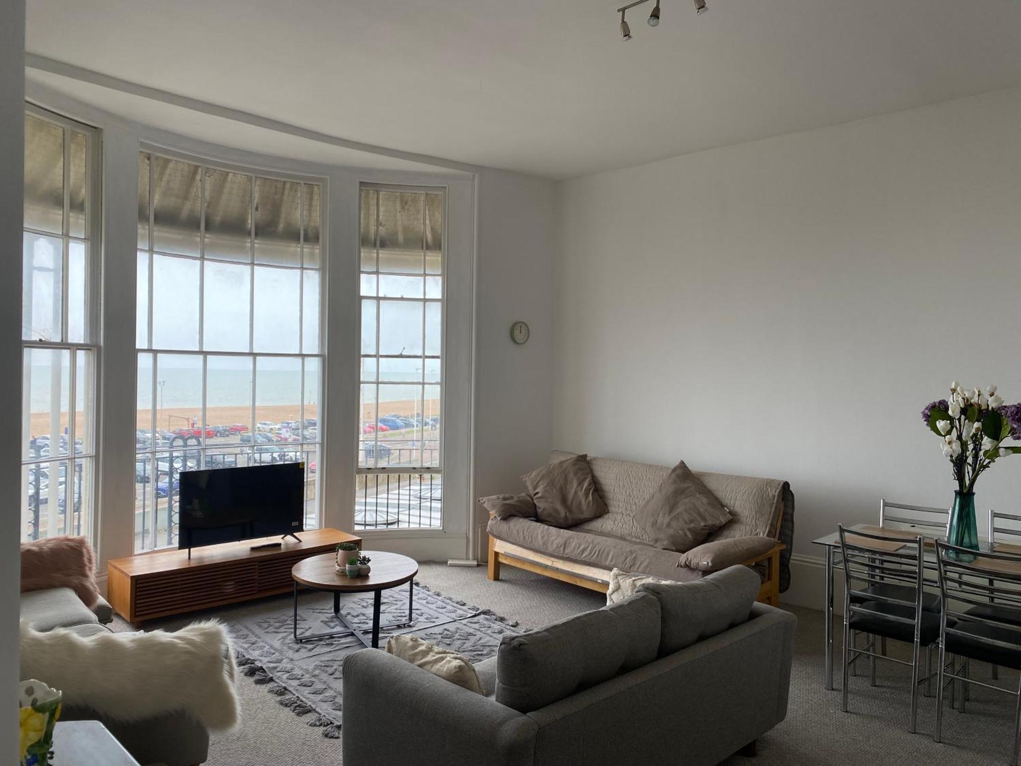 Sea View Apartment Hastings